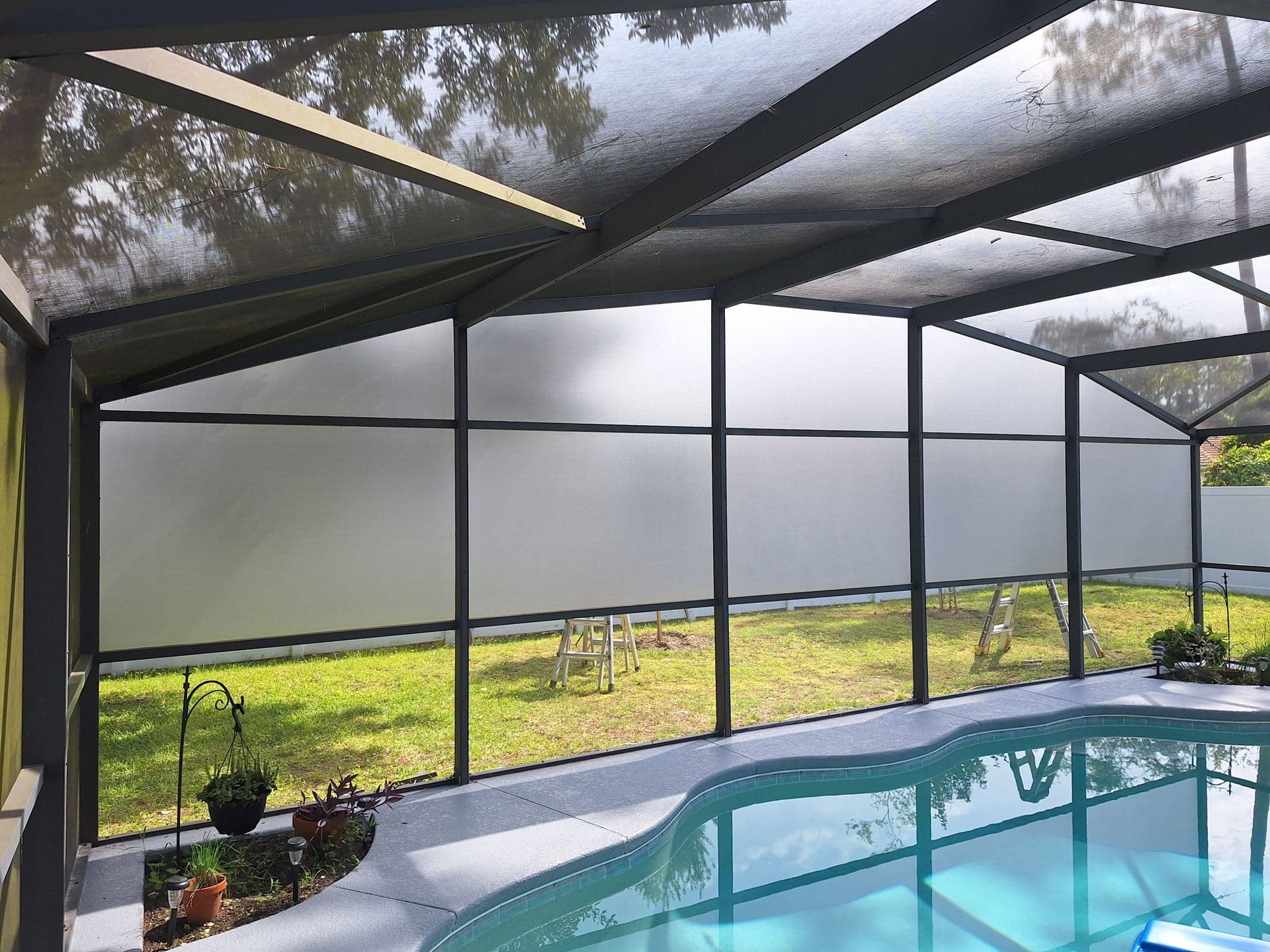 Rescreened pool cage in Palm Coast FL by D.R. Screening
