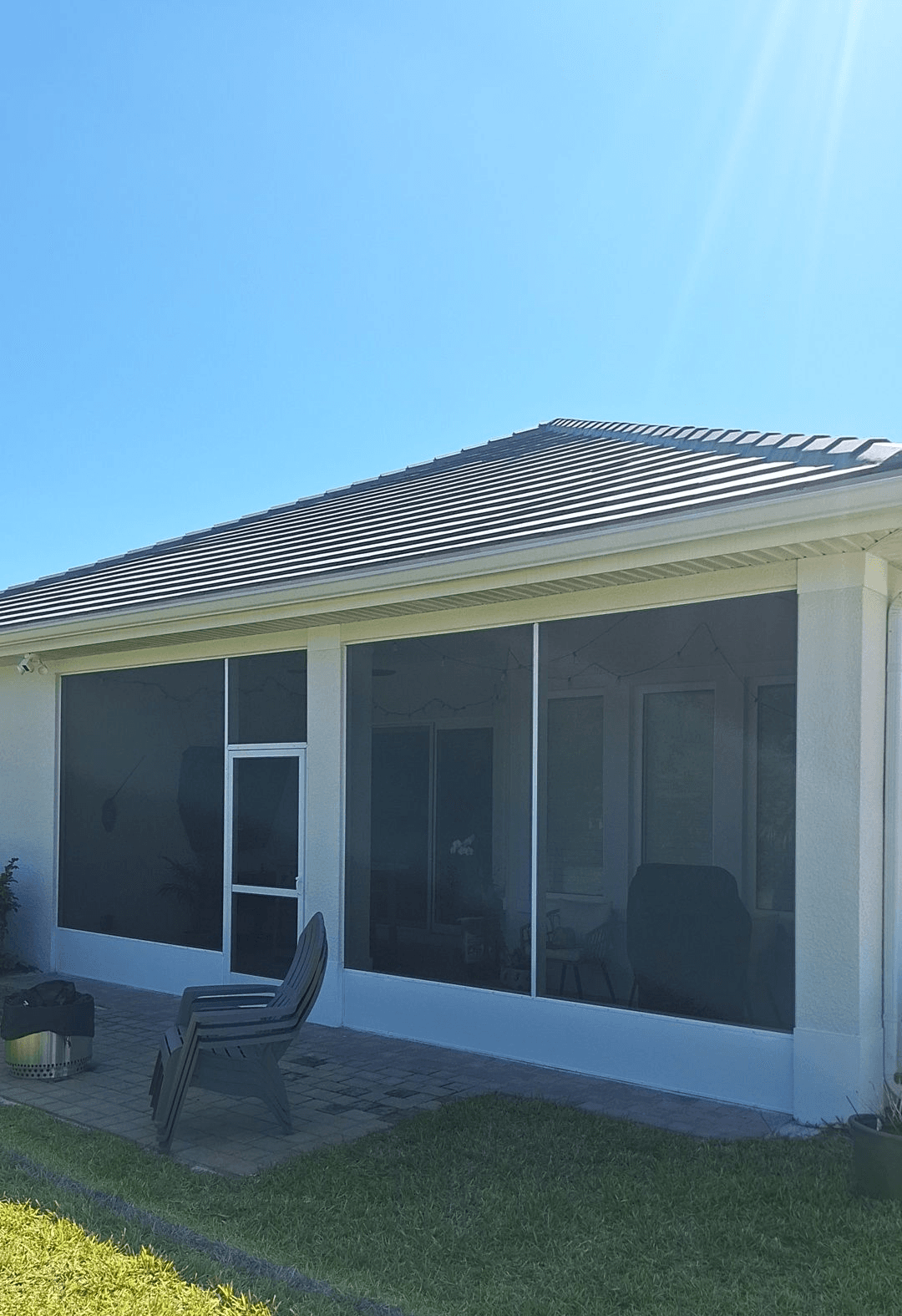 Completed screen enclosure by D.R. Screening